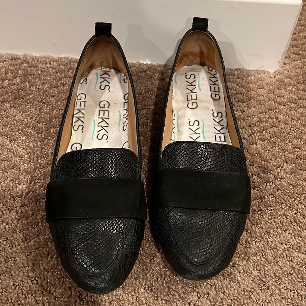 UGG flats. Black. Size 7.